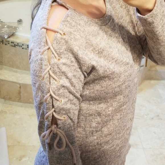 🧣💕Addison gorgeous sweater top - Picture 2 of 6